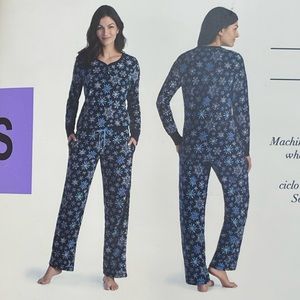 Nautica 2PC Women’s Sleepwear Set